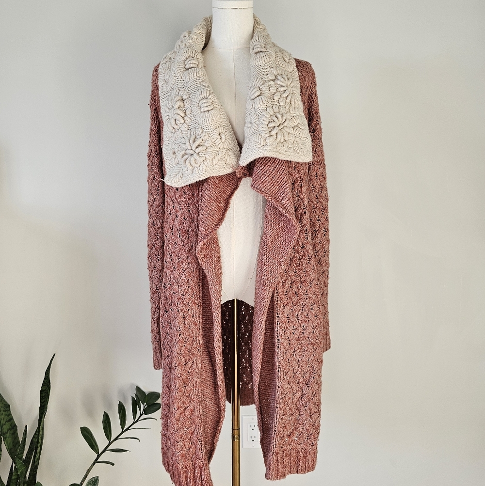 Anthropologie M Knitted & Knotted Lilitz Cable Knit Sweater with Cream Collar